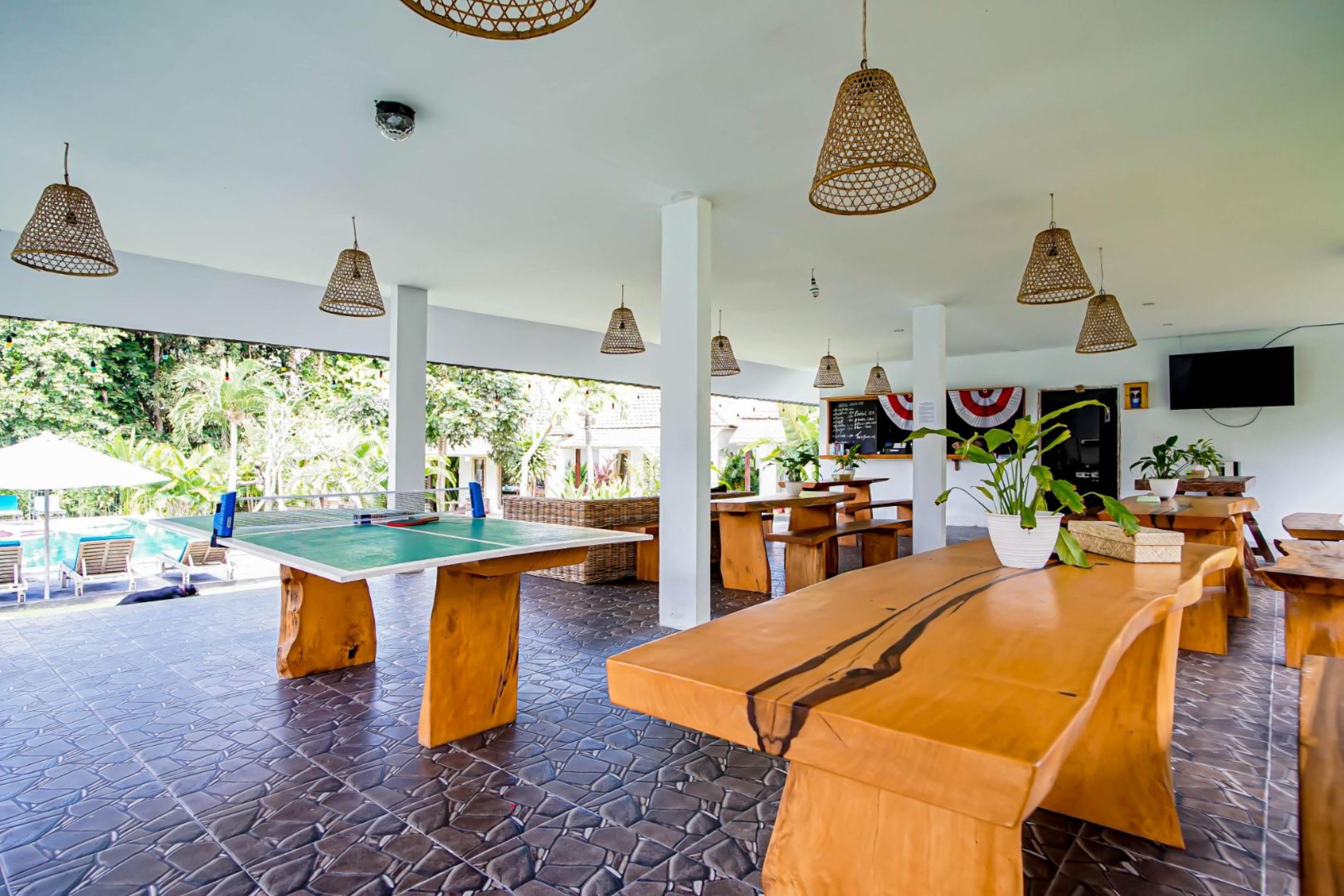 Agung Wiwin Homestay & Restaurant Mengwi Exterior foto